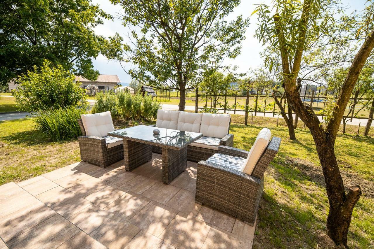 Apartment With Sauna Pr' Geci Добова Экстерьер фото