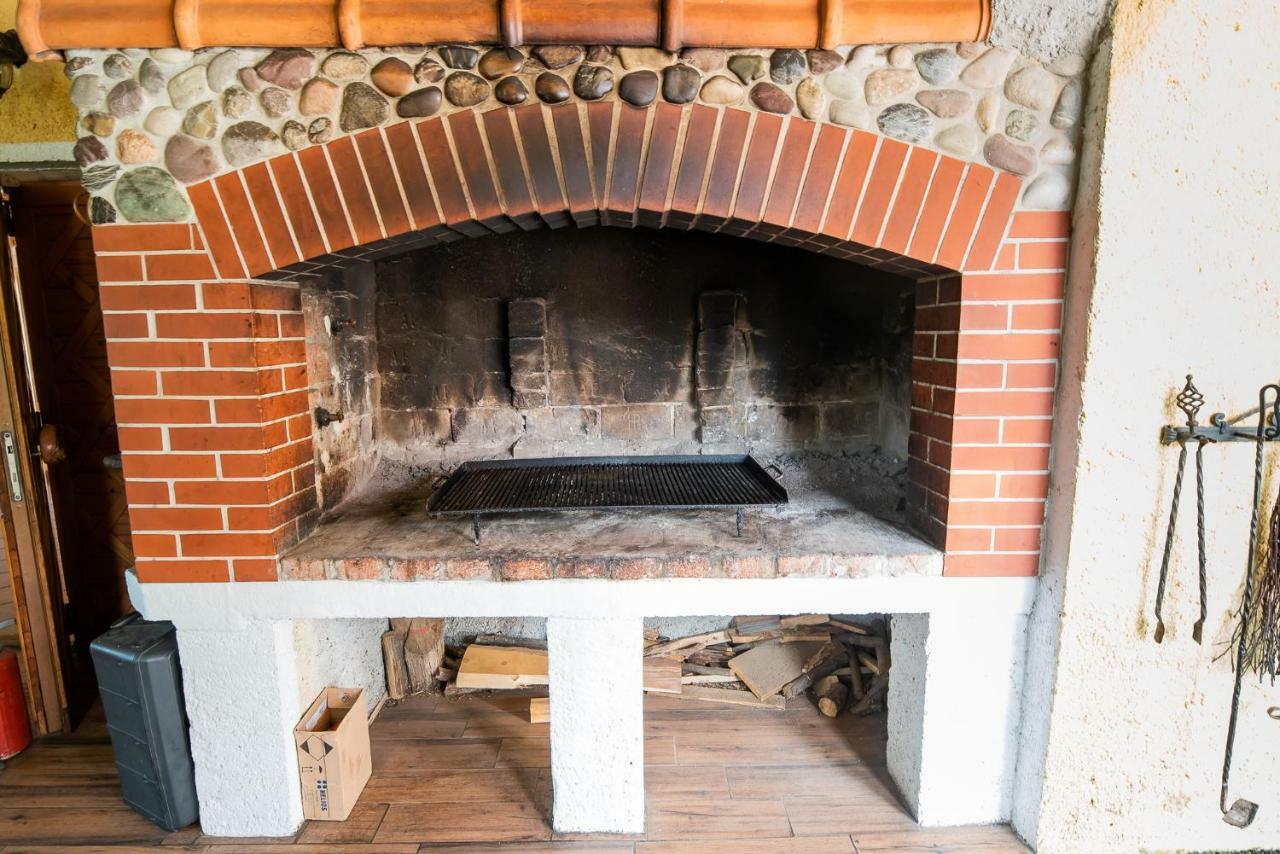 Apartment With Sauna Pr' Geci Добова Экстерьер фото